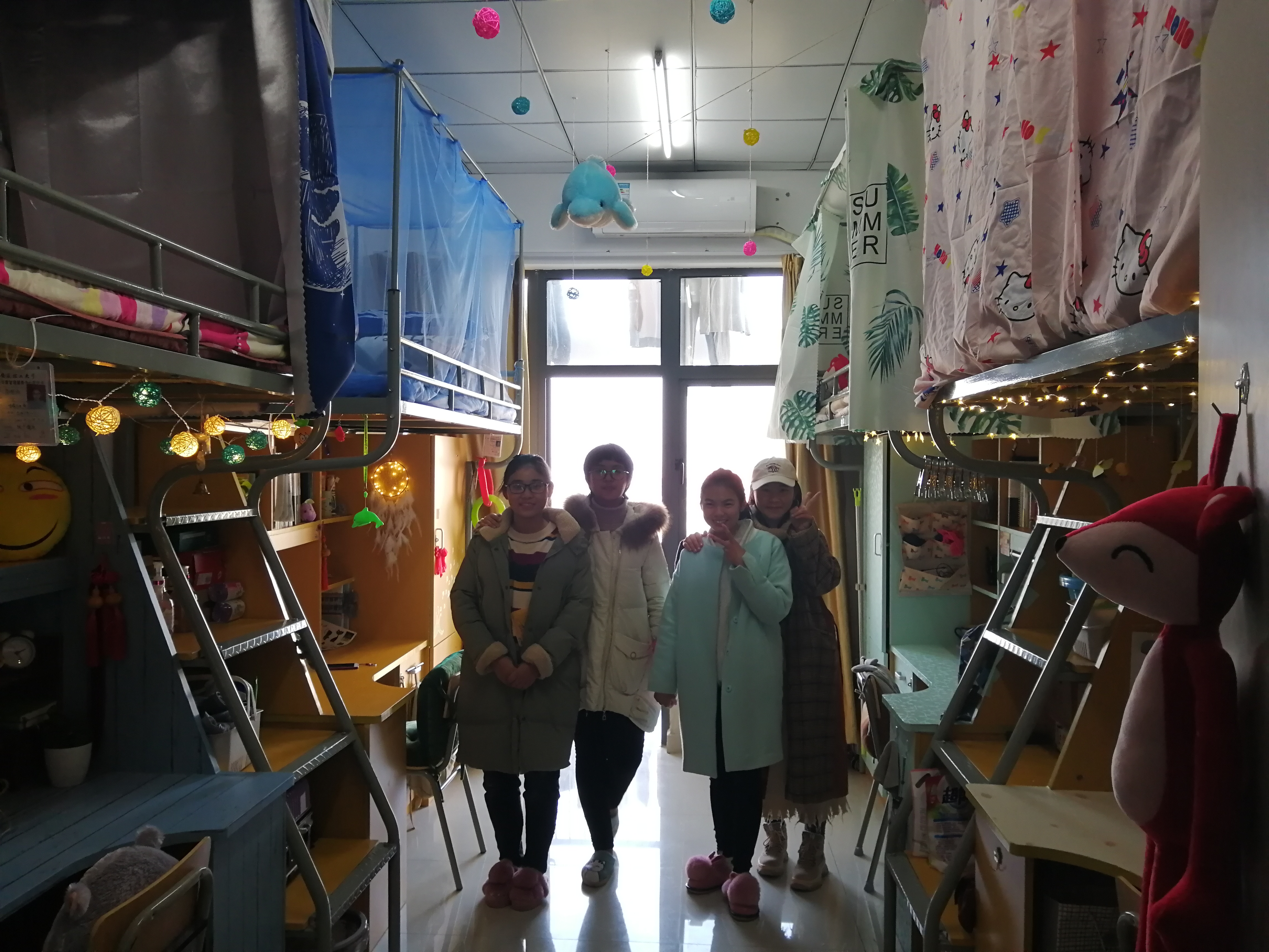 本站首页 团学工作 正文    为了丰富校园文化生活 ,营造良好的宿舍